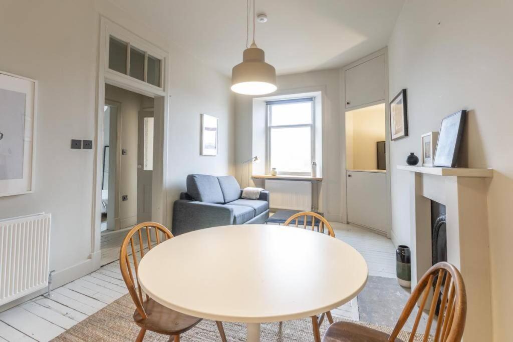 The Perfect Home On Royal Mile Edinburgh Exterior photo